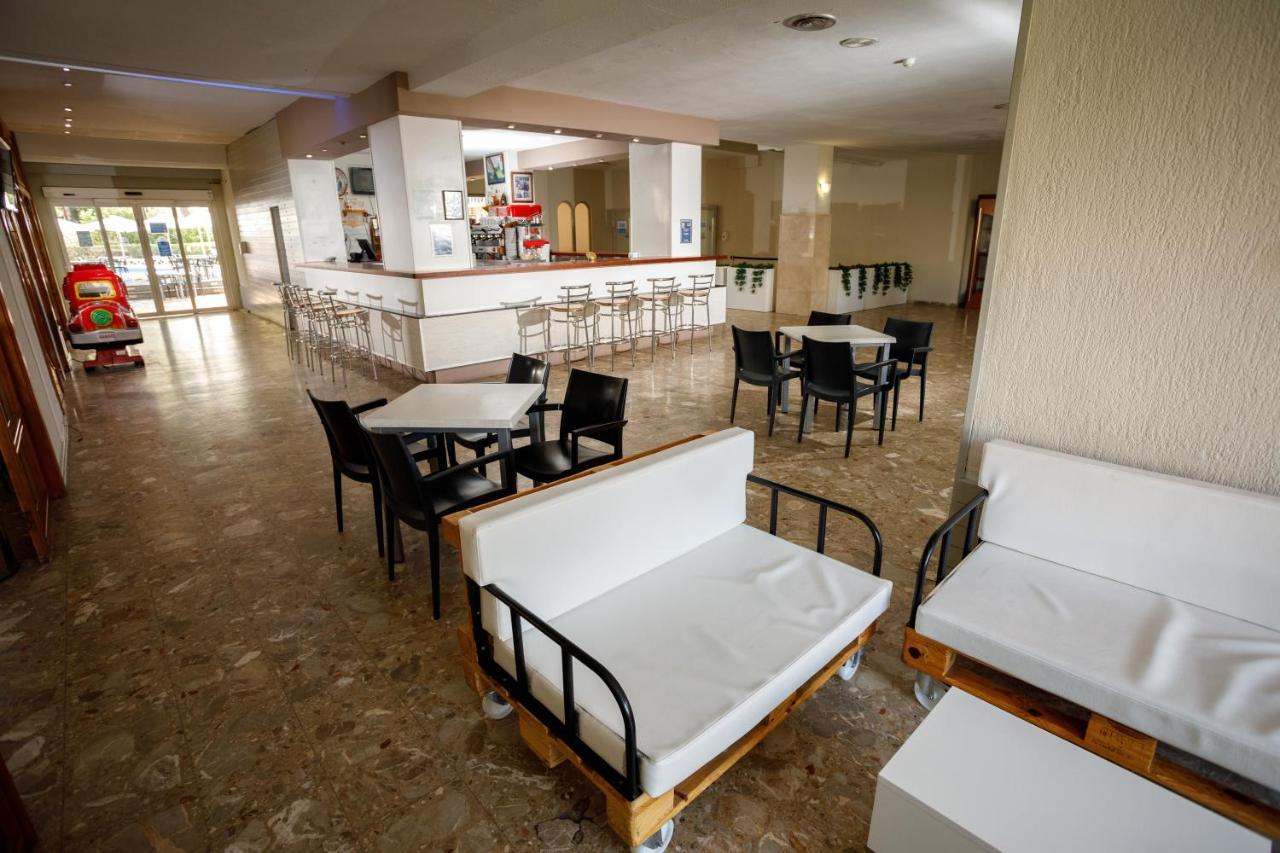 Hotel Tres Anclas กันดิอา ภายนอก รูปภาพ