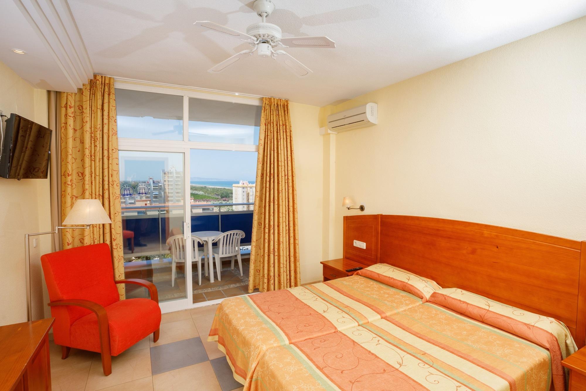 Hotel Tres Anclas กันดิอา ภายนอก รูปภาพ