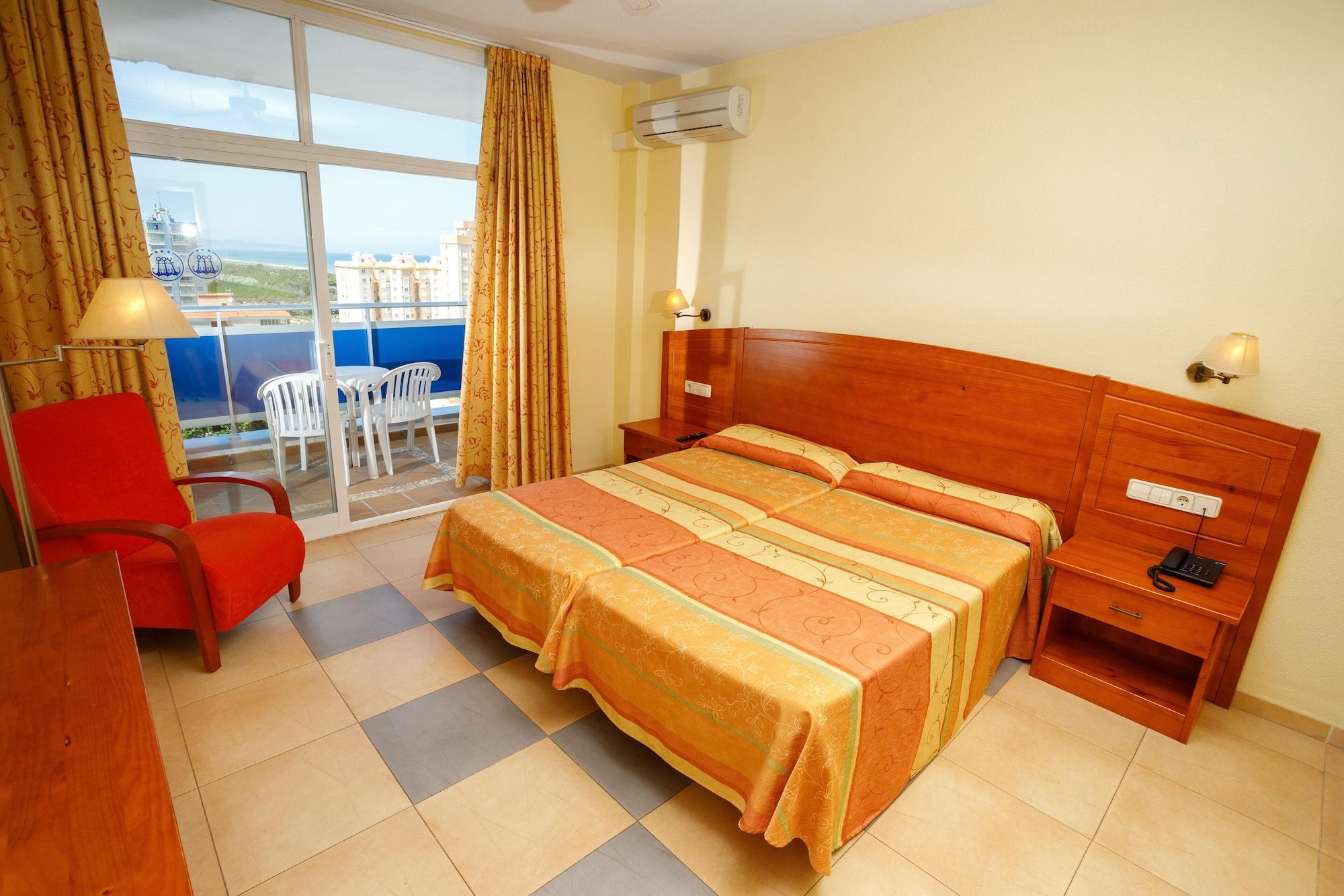 Hotel Tres Anclas กันดิอา ภายนอก รูปภาพ