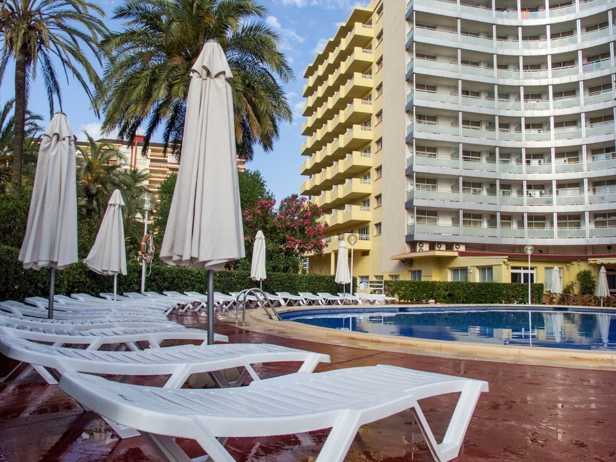 Hotel Tres Anclas กันดิอา ภายนอก รูปภาพ